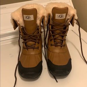 Ugg snow boots